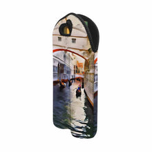 Load image into Gallery viewer, Venice 2  2-Bottle Neoprene Wine Bag
